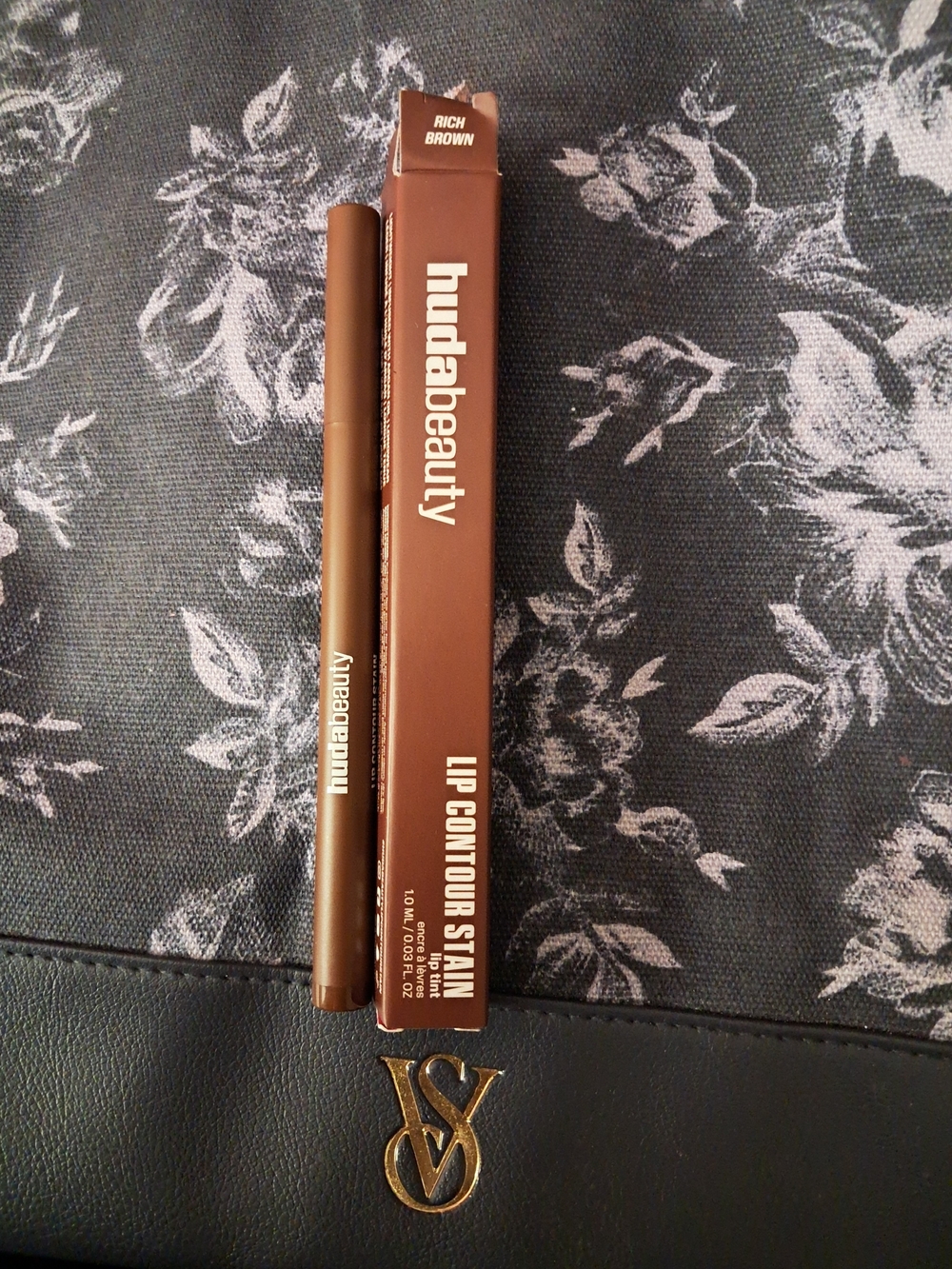 Huda Beauty Lip Contour Stain - Rich Brown